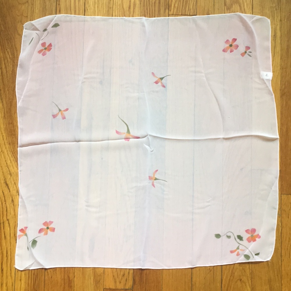 ❌SOLD❌ Spring Silk Mini Multi-Use Scarfs Bundle - Picture 3 of 3